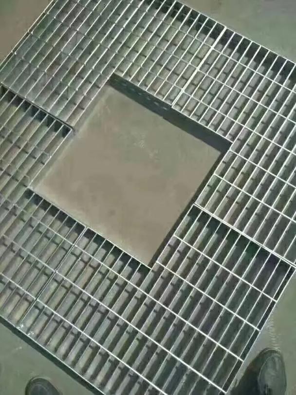 裝飾裝潢與建材安全 防墜物網(wǎng)護(hù)欄網(wǎng)的應(yīng)用與重要性